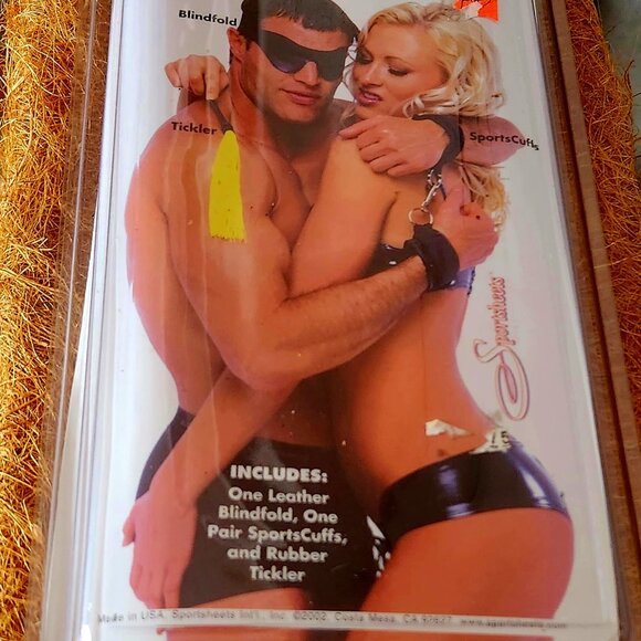 C25  Gag gift or fun bdrm kit - leather blindfold, sports cuffs & rubber tickler - Picture 1 of 4